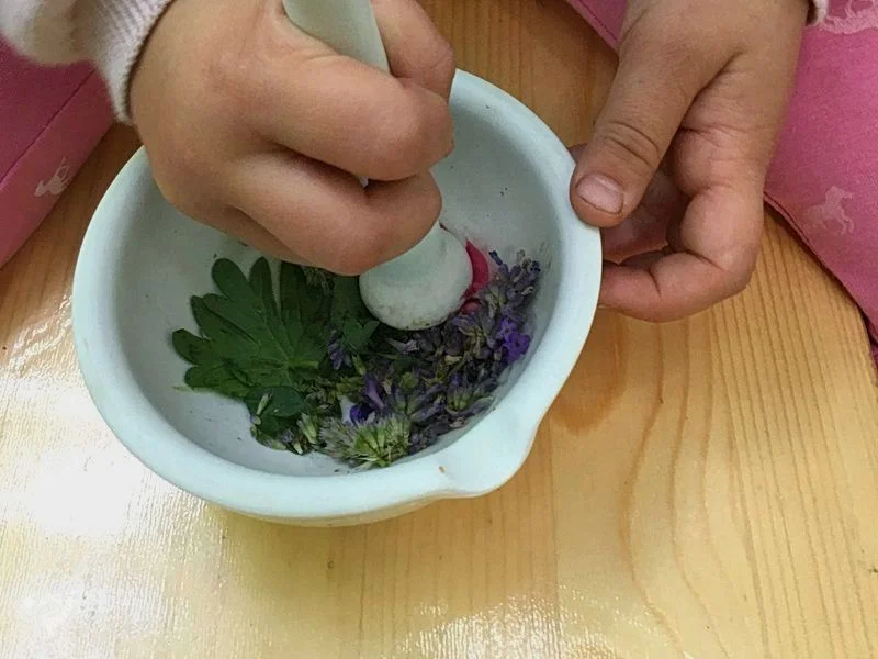 3-tägige Ferienaktion: Werkstatt Natur – entdecken, bauen und kochen im Grünen
