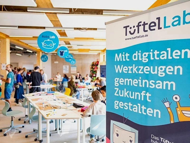 Tüfteln im TüftelLab Hamburg am Nachmittag
