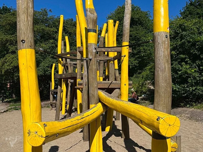 Spielplatz Unzerstraße im Walter-Möller-Park – Bild 3