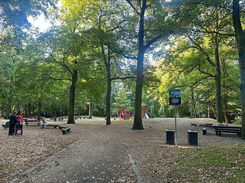 Waldspielplatz im Stadtpark – Bild 2