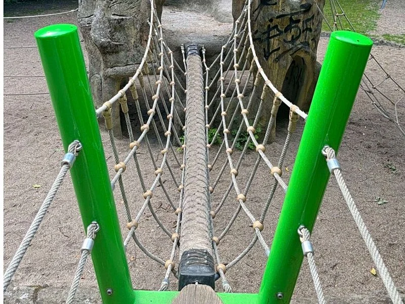Waldspielplatz Teutonenweg (Pilzspielplatz) - der Schattenspender – Bild 11