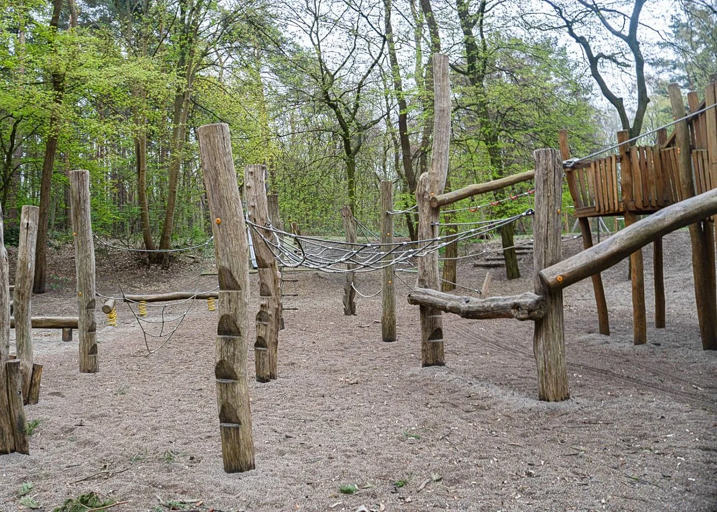 Spielplatz Sander Tannen – Foto 12