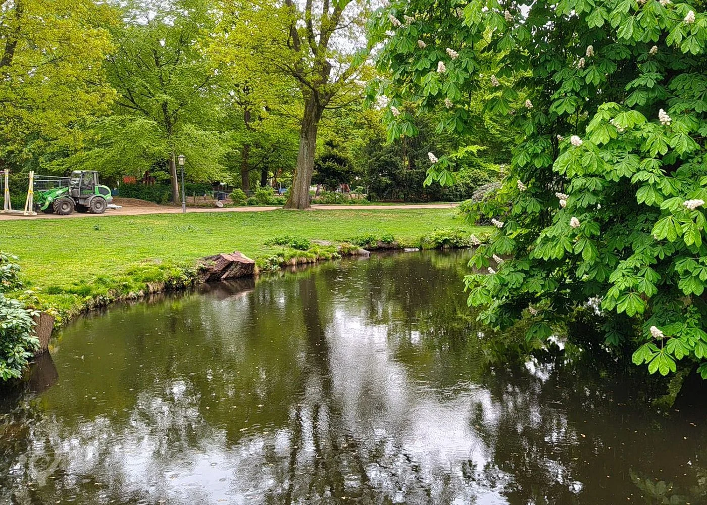 Spielplatz im Schlosspark Bergedorf – Foto 12