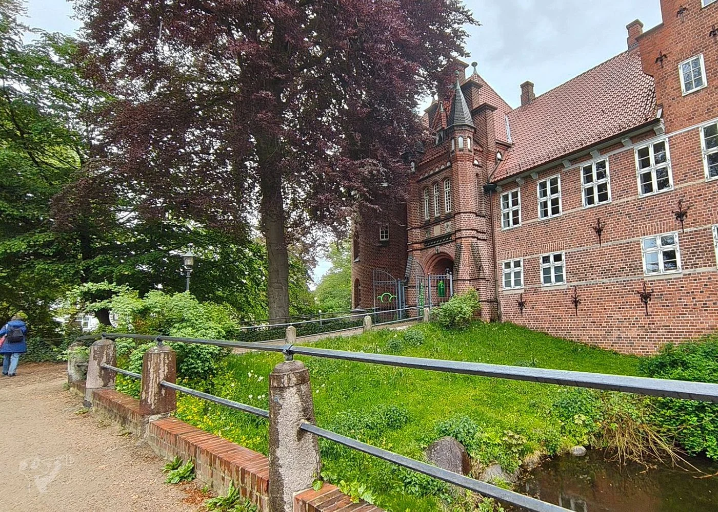 Spielplatz im Schlosspark Bergedorf – Foto 14