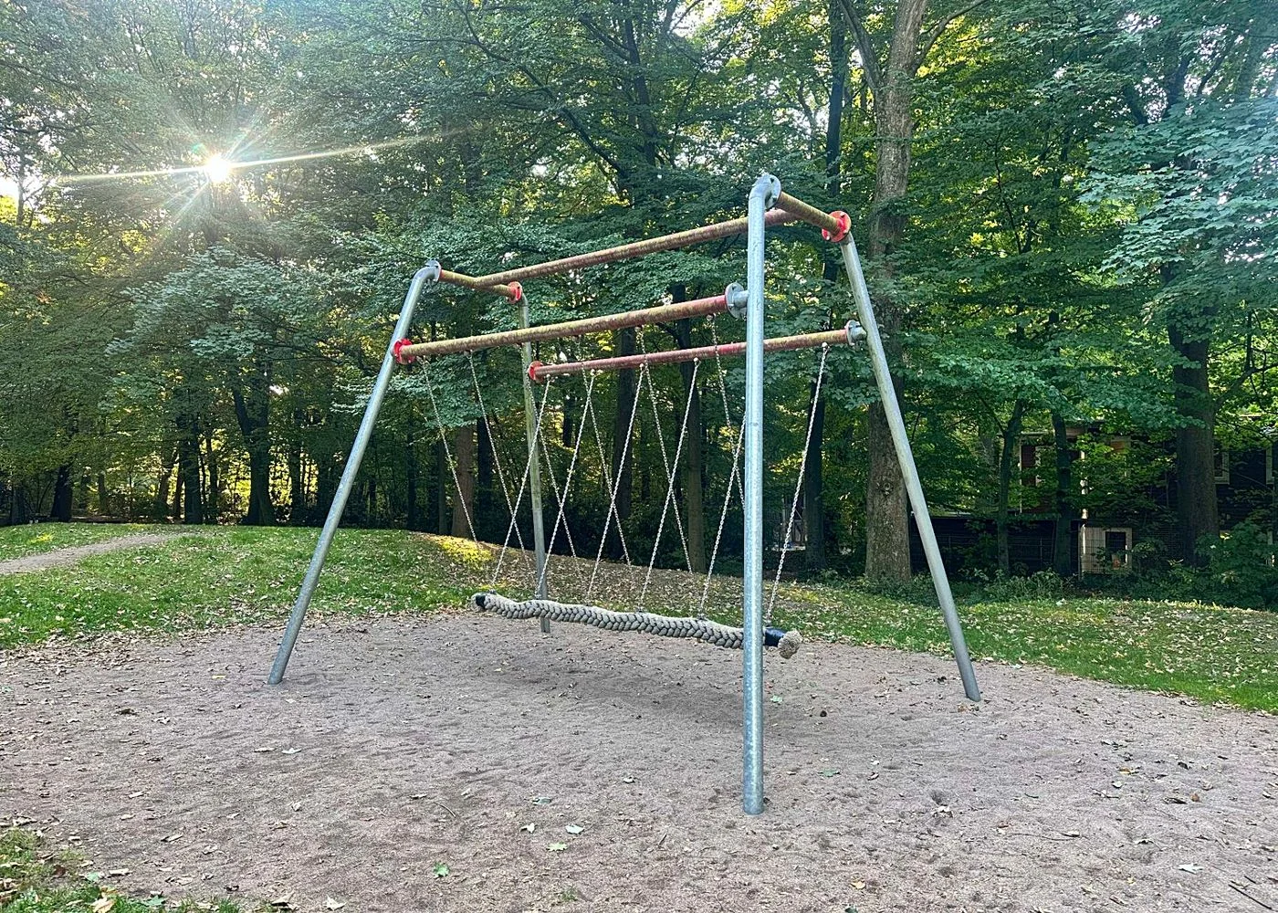 Waldspielplatz im Stadtpark – Foto 6