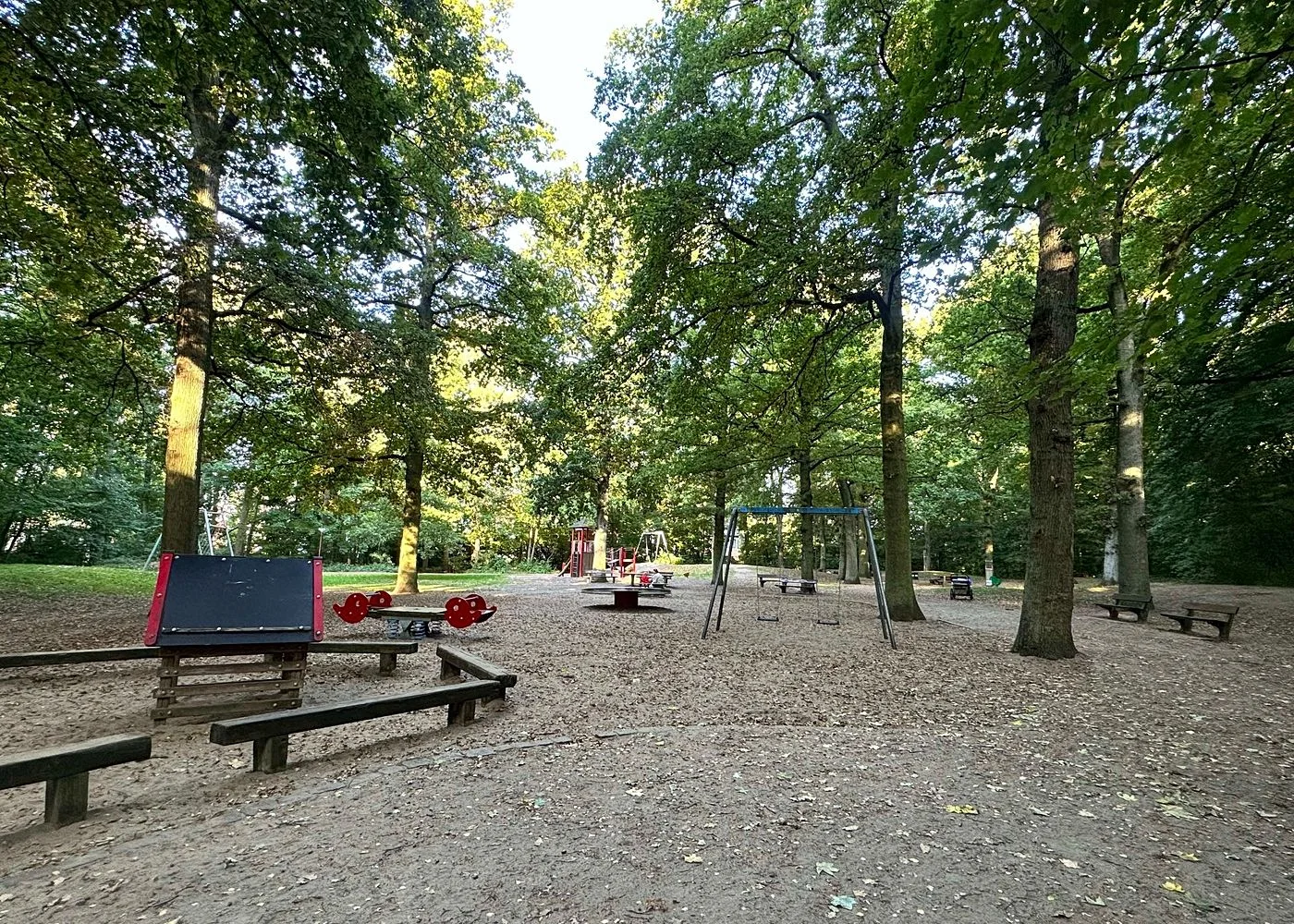 Waldspielplatz im Stadtpark – Foto 11
