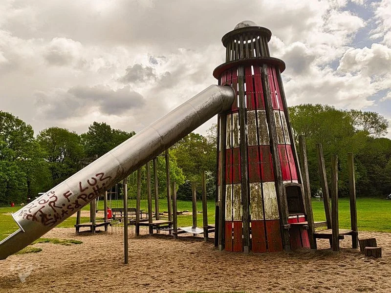 Leuchtturm Spielplatz im Öjendorfer Park – Bild 3