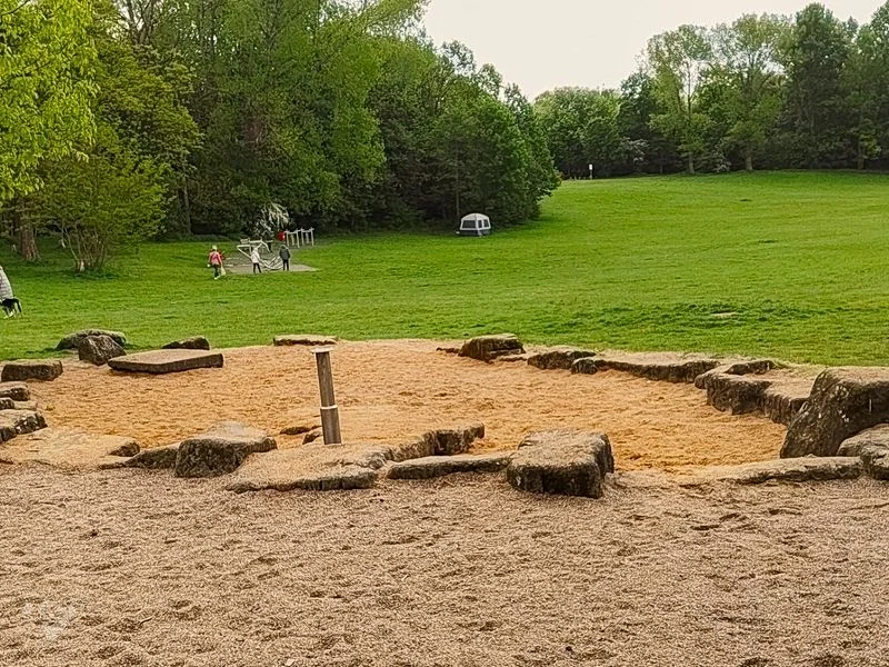 Leuchtturm Spielplatz im Öjendorfer Park – Bild 10
