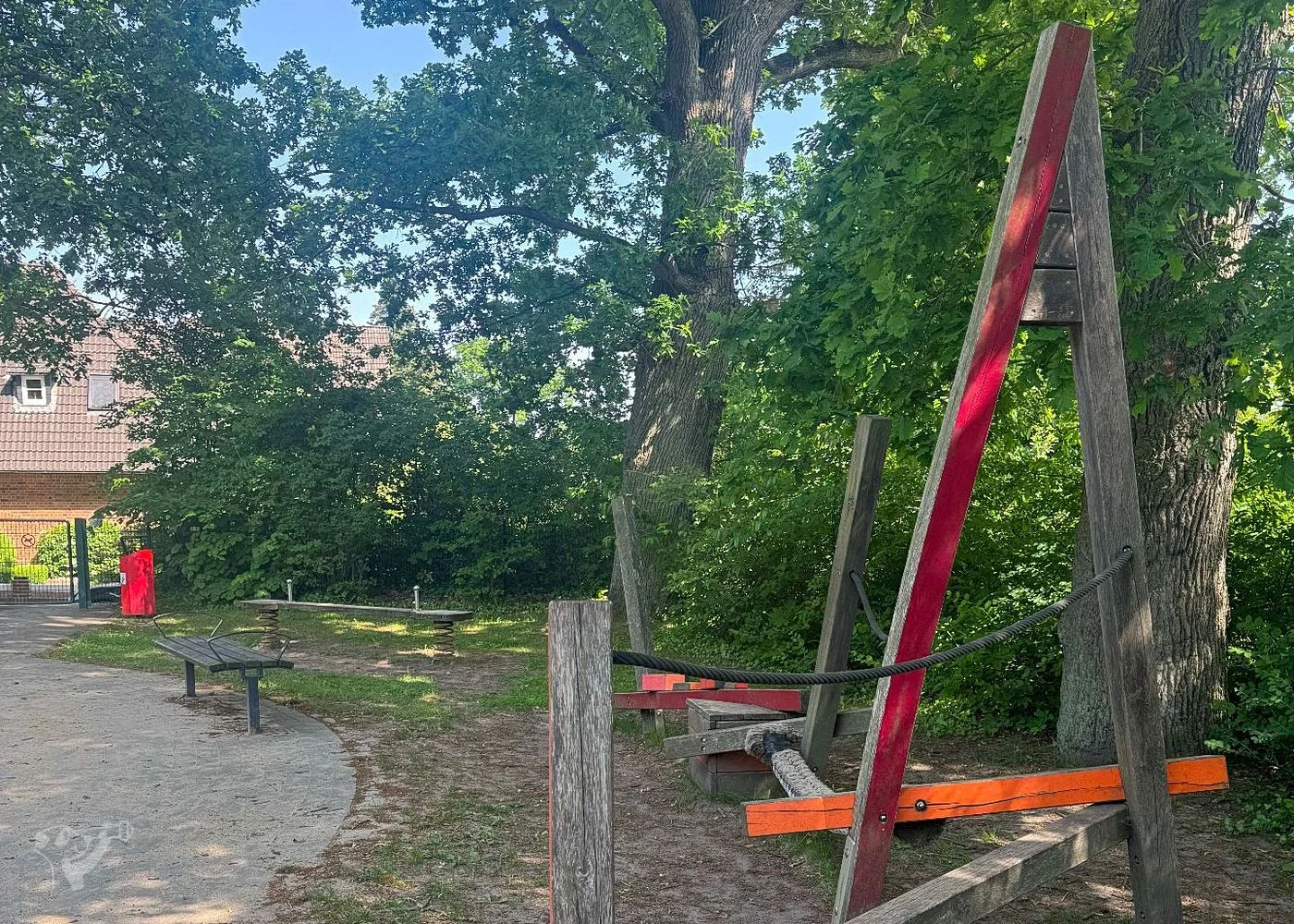 Spielplatz am Beseler Platz – Foto 9