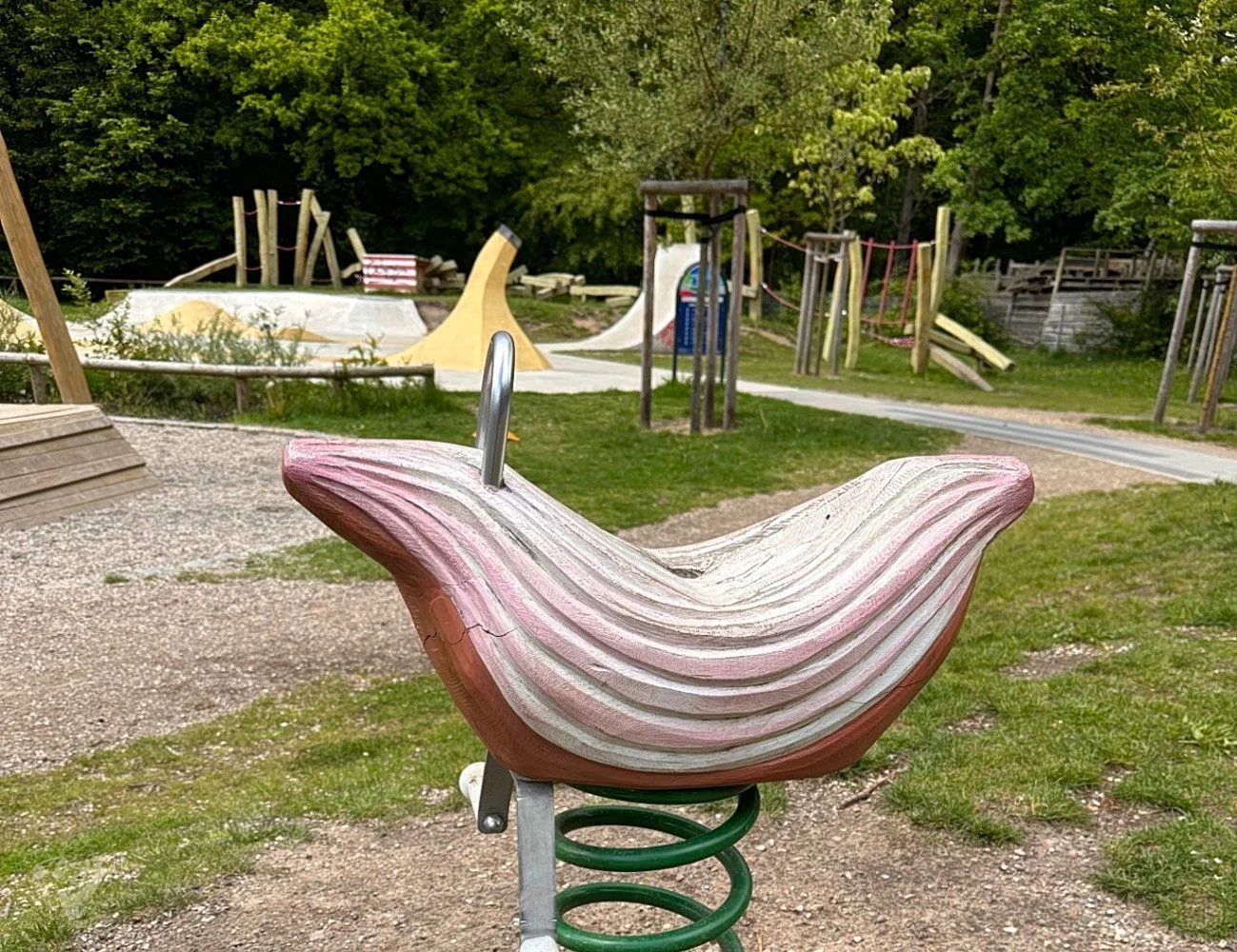 Spielplatz Wegenkamp mit Skaterpark Banane – Foto 23
