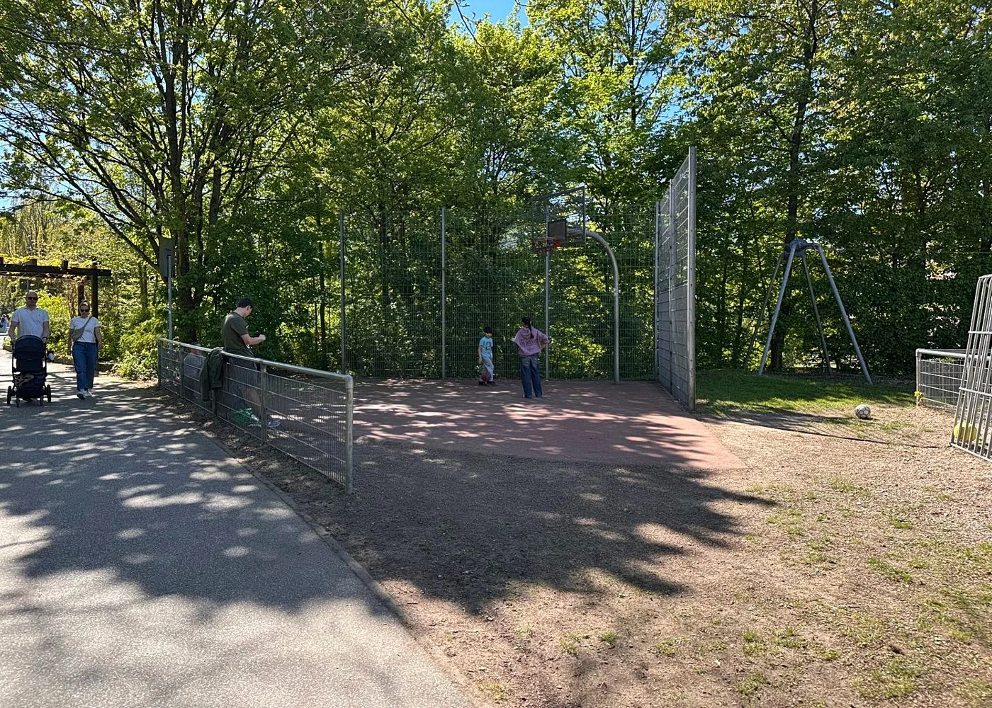Spielplatz Meenkwiese – Foto 3