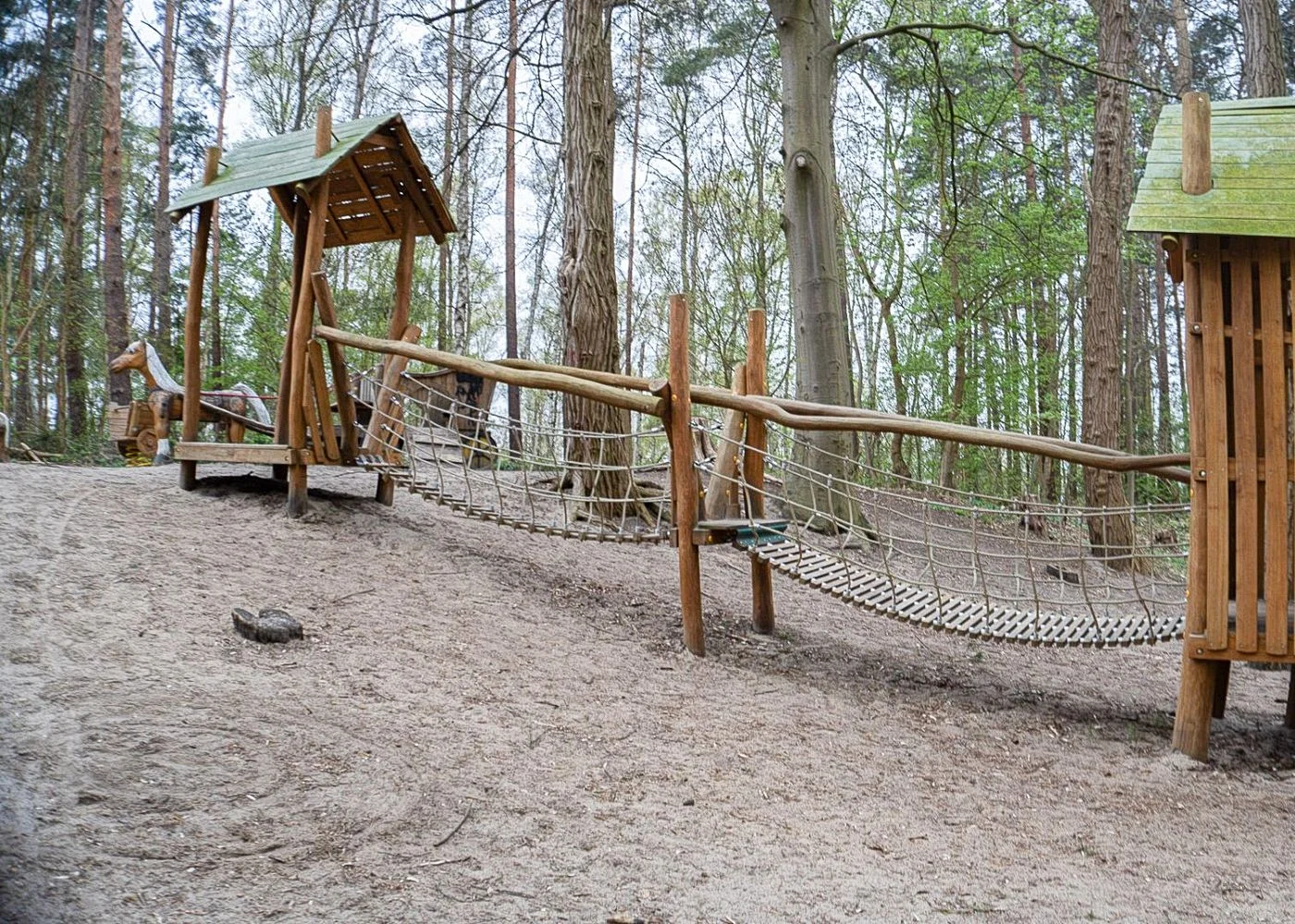 Spielplatz Sander Tannen – Foto 8