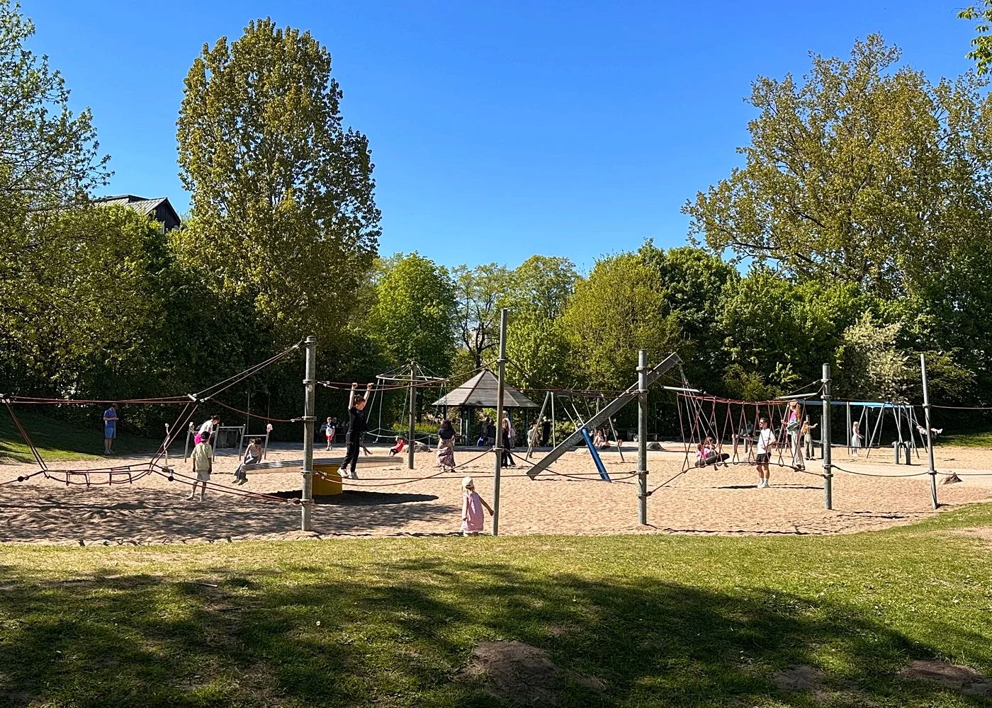 Spielplatz Meenkwiese – Foto 5