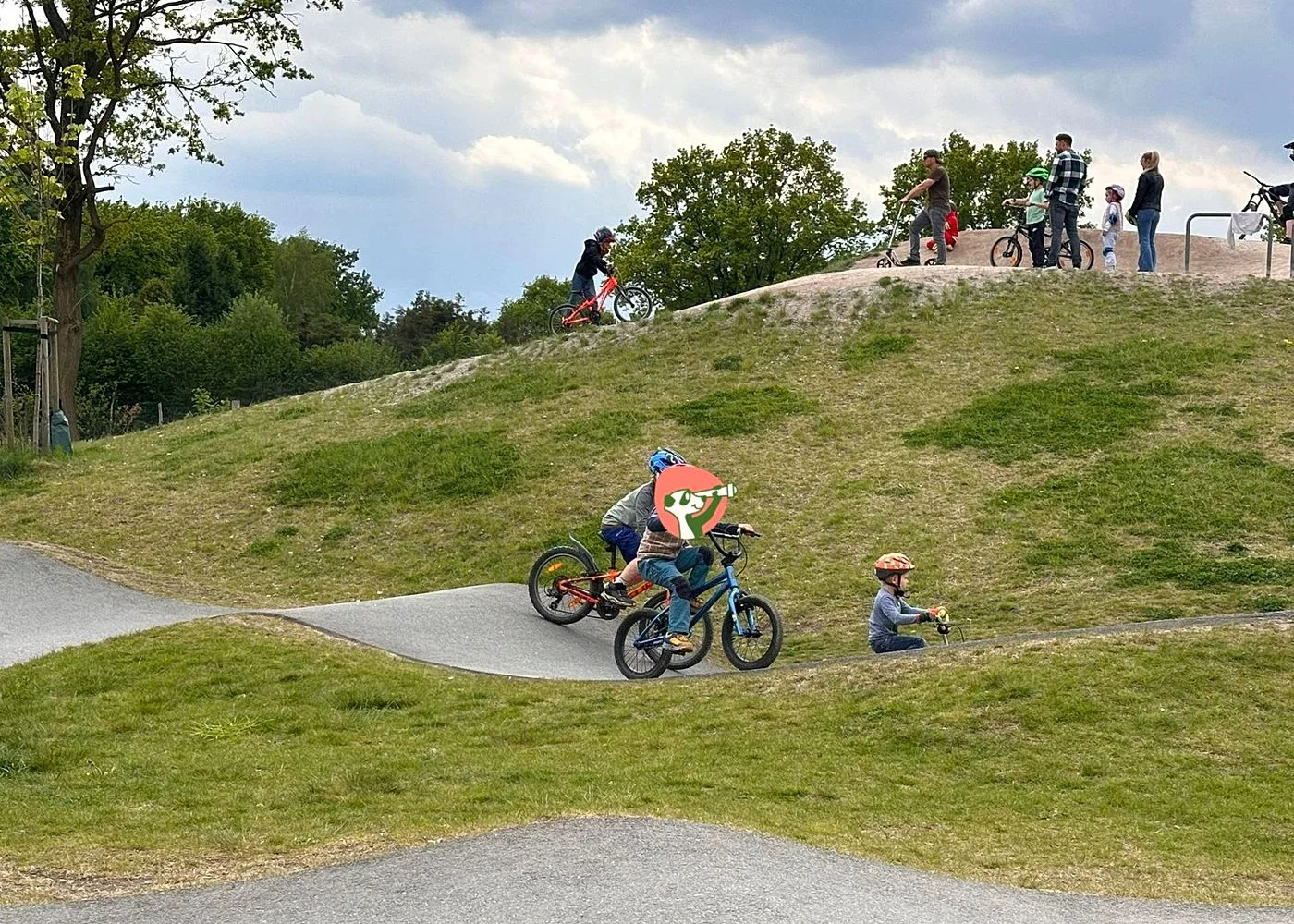 Asphalt Pumptrack & Bikepark – Foto 8