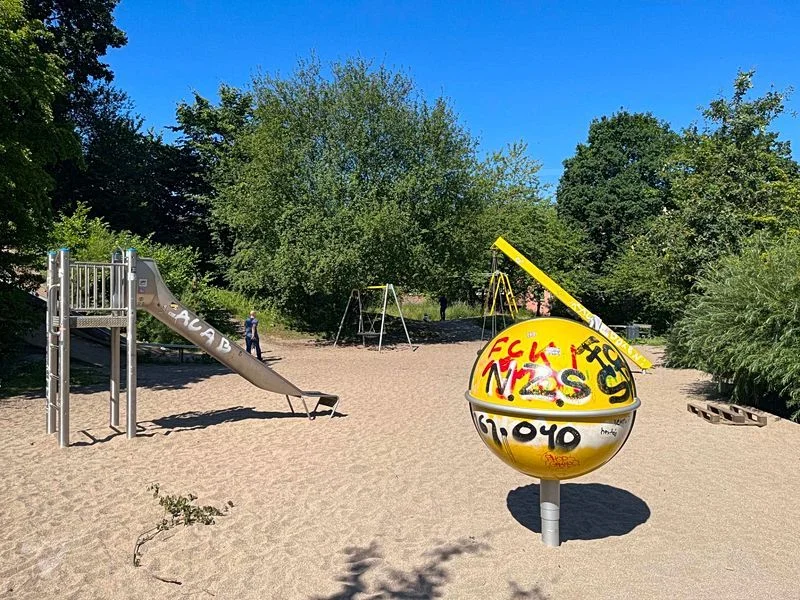 Spielplatz Unzerstraße im Walter-Möller-Park – Bild 14