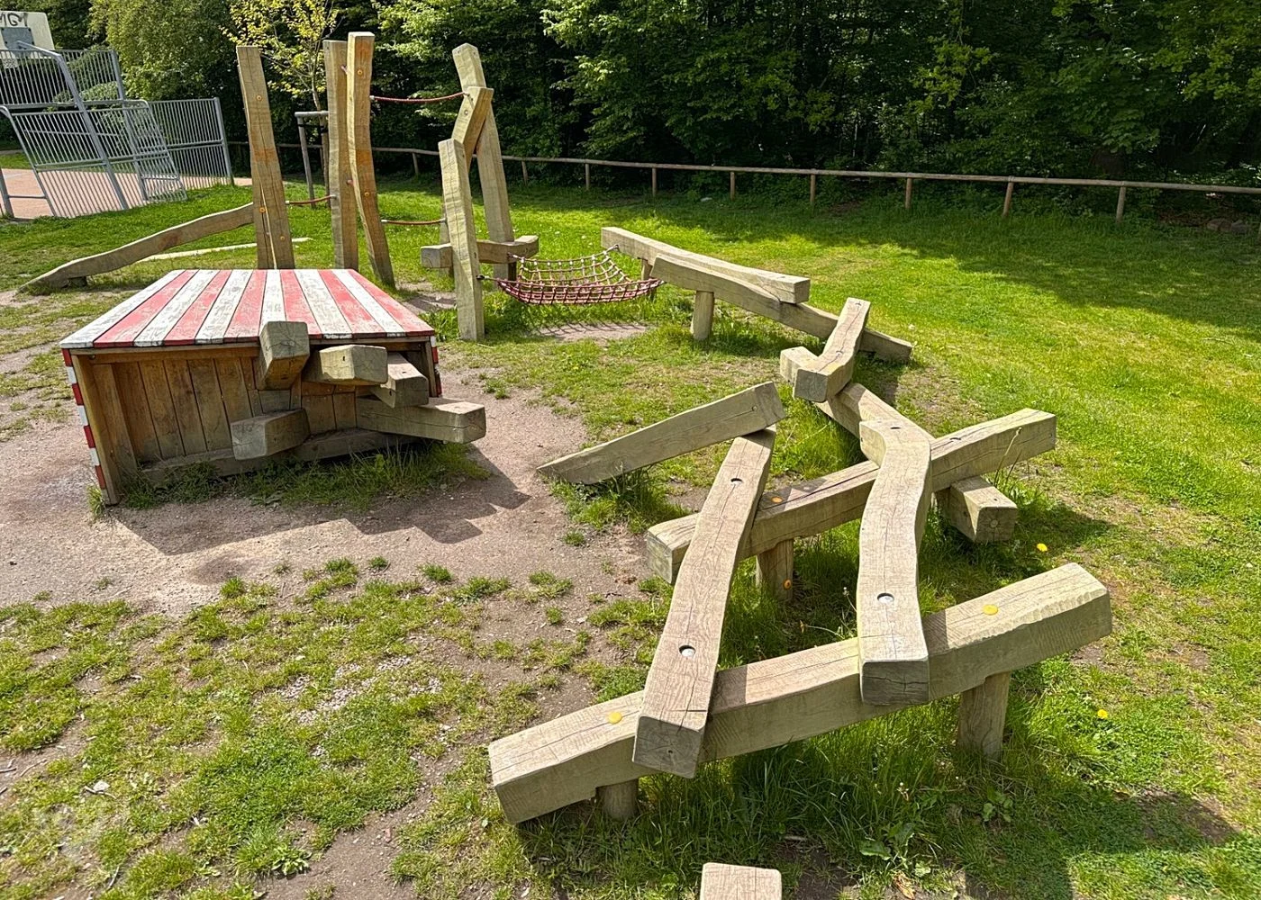 Spielplatz Wegenkamp mit Skaterpark Banane – Foto 14