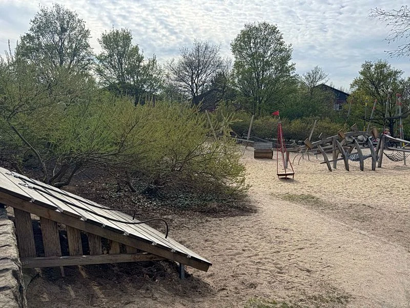 Spielplatz Holmbrook Hamburg Othmarschen – Bild 10