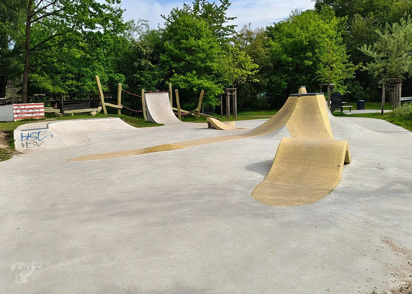 Spielplatz Wegenkamp mit Skaterpark Banane – Foto 34