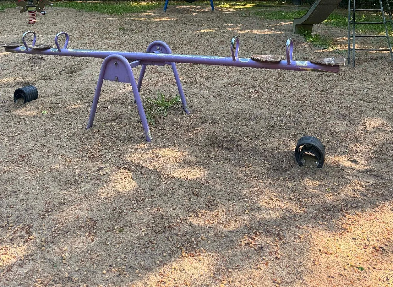 Hirschpark und Spielplatz – Foto 6