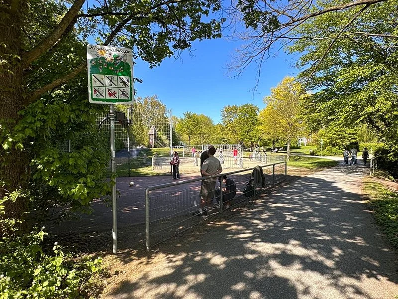 Spielplatz Meenkwiese – Bild 2