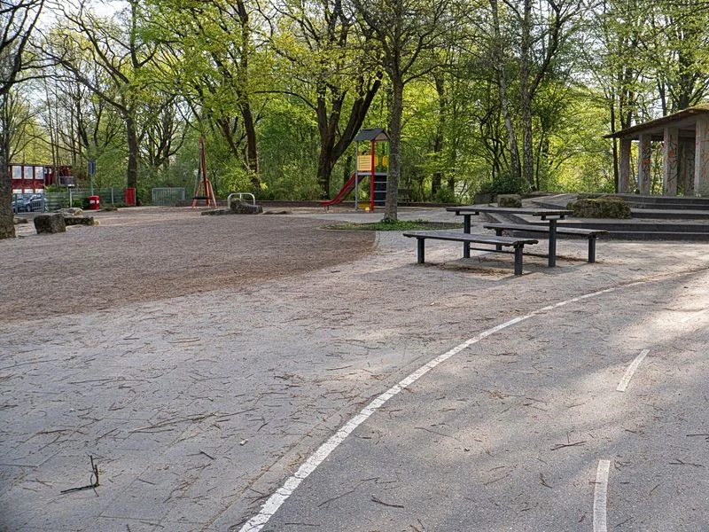 Kinderspielplatz Rollerbahn – Bild 8