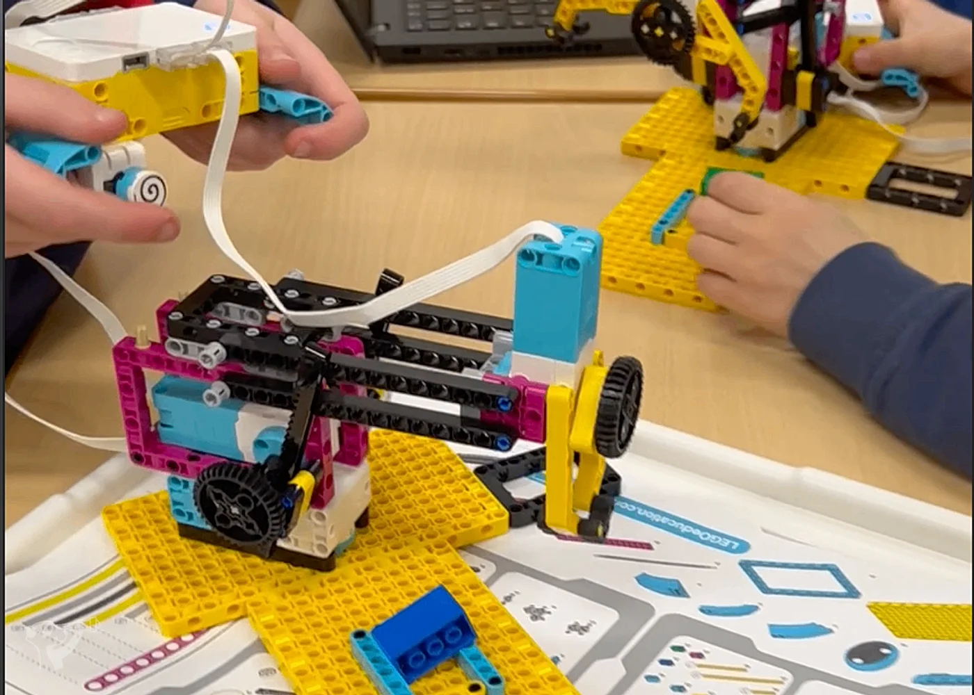 Feriencamps bei Liga der Roboter – Foto 1