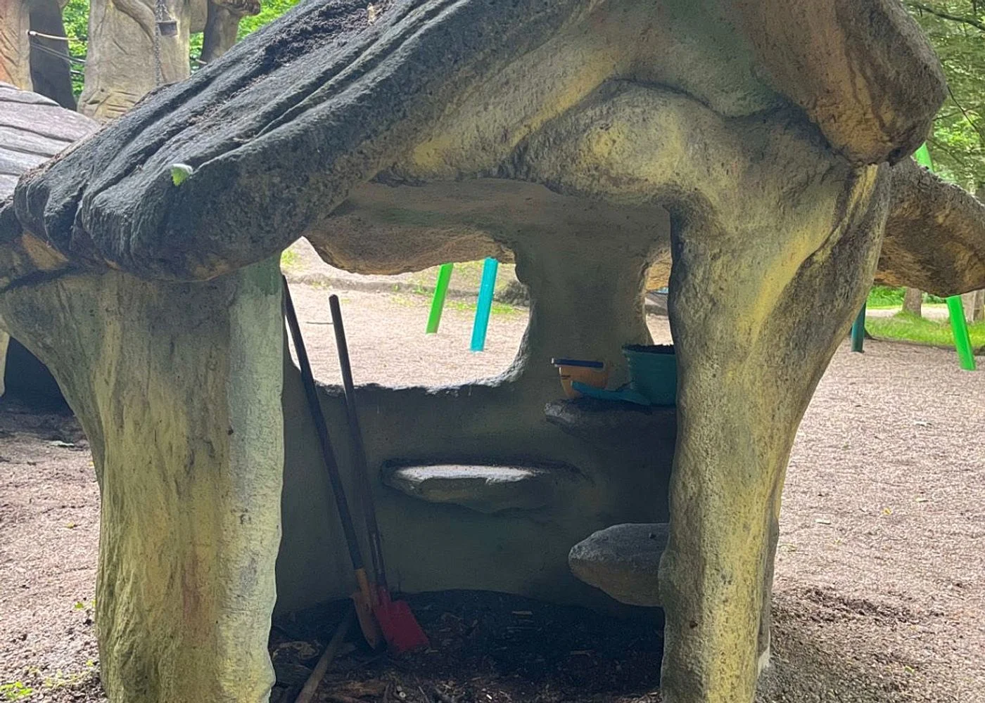 Waldspielplatz Teutonenweg (Pilzspielplatz) - der Schattenspender – Foto 17