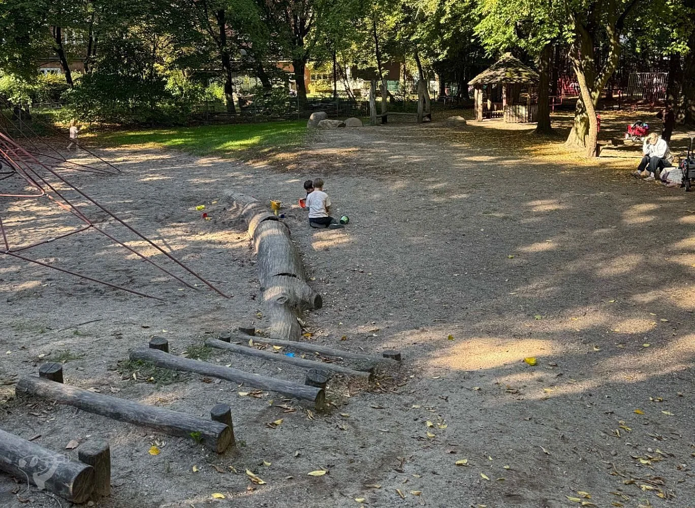 Spielplätze Lindenallee – Foto 15