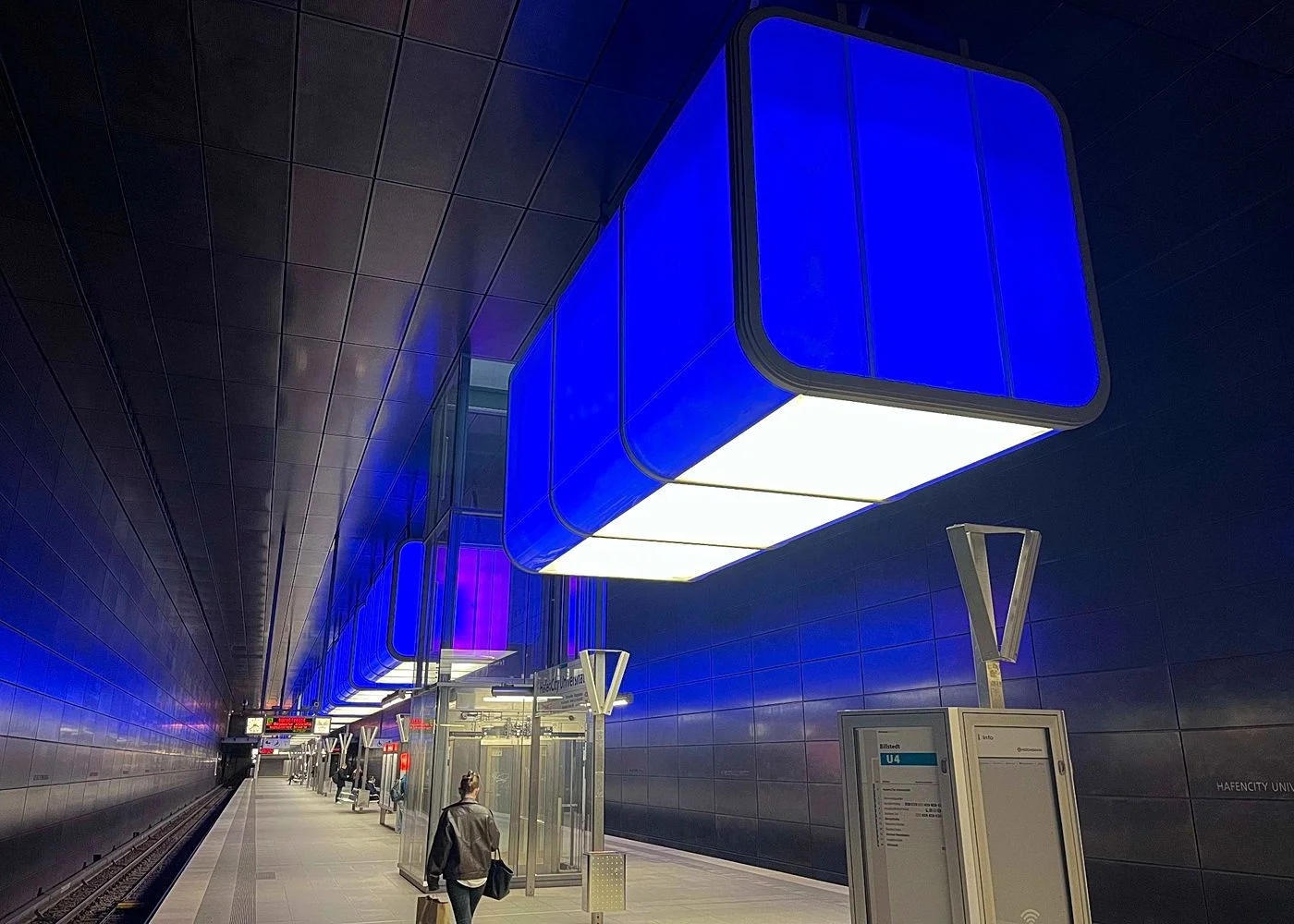Lichteffekte U-Bahn Hafencity – Foto 4