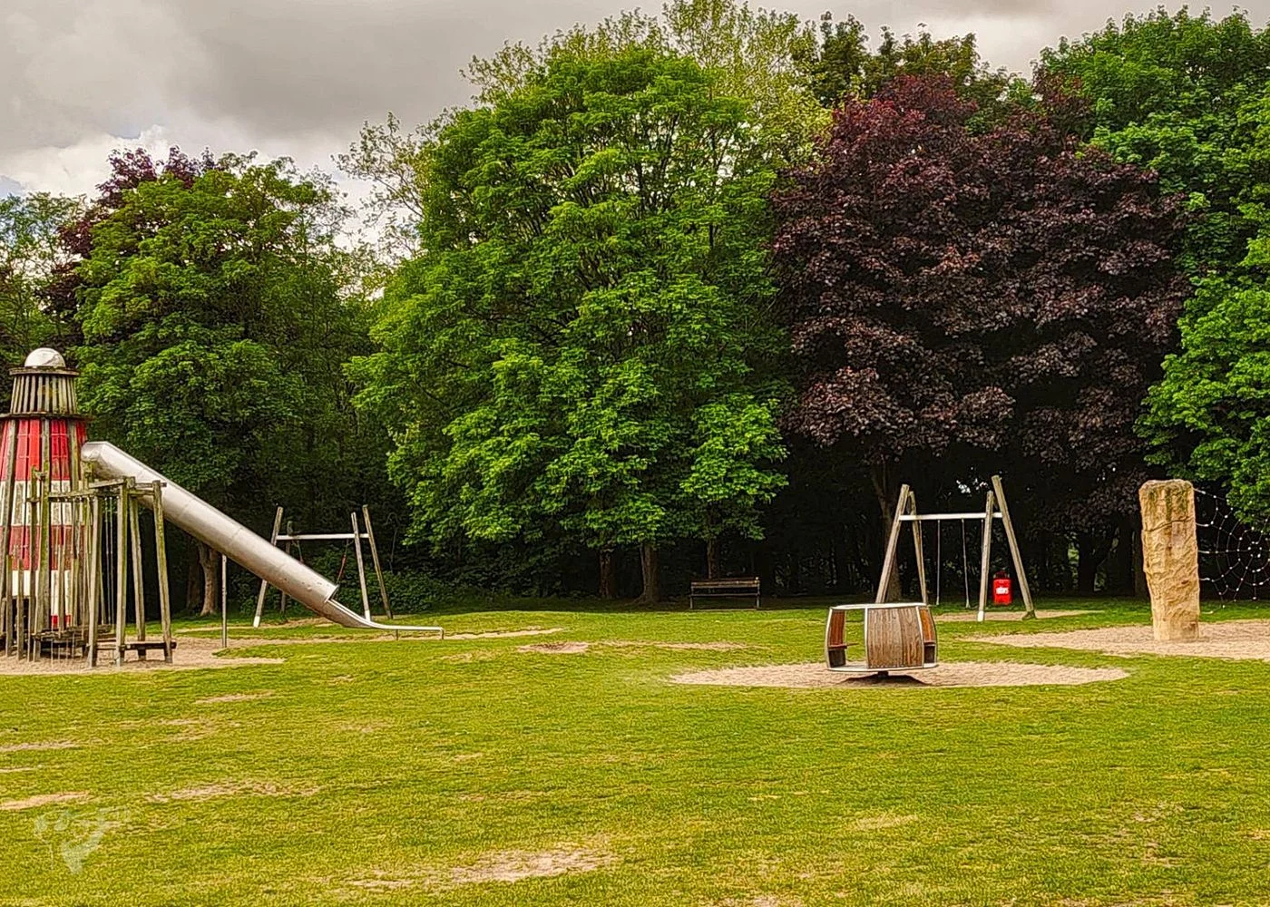 Leuchtturm Spielplatz im Öjendorfer Park – Foto 14
