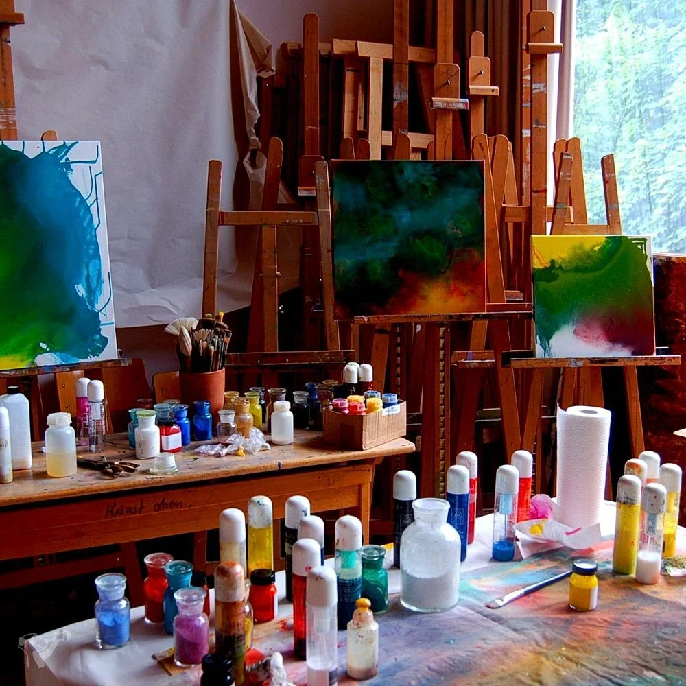 Malen im Künstleratelier