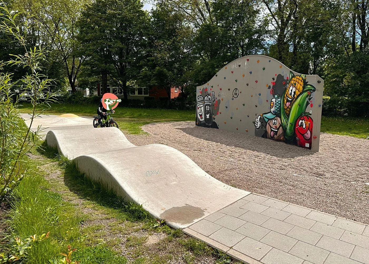 Spielplatz Wegenkamp mit Skaterpark Banane – Foto 10