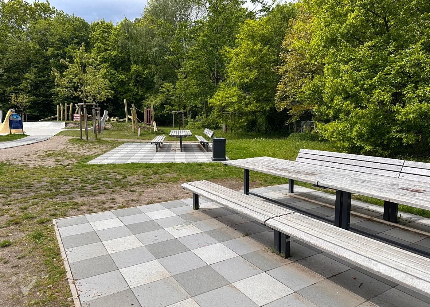 Spielplatz Wegenkamp mit Skaterpark Banane – Foto 27