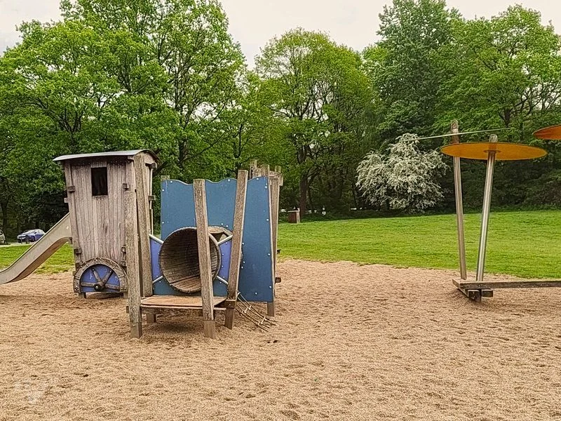 Leuchtturm Spielplatz im Öjendorfer Park – Bild 11