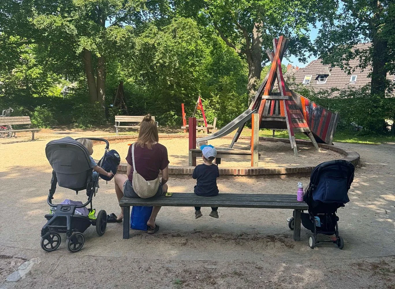 Spielplatz am Beseler Platz – Foto 10