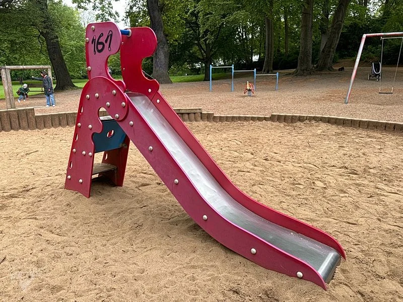 Spielplatz Parkallee im Innocentiapark – Bild 1
