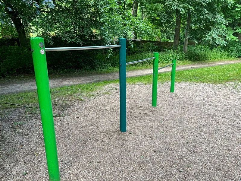 Waldspielplatz Teutonenweg (Pilzspielplatz) - der Schattenspender – Bild 13