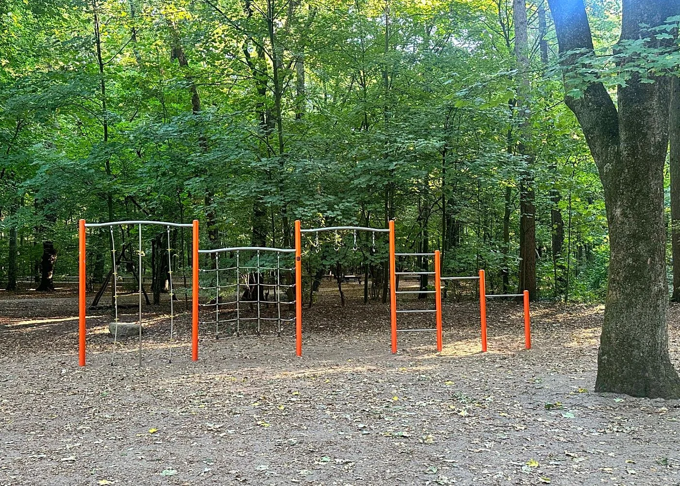 Waldspielplatz im Stadtpark – Foto 9