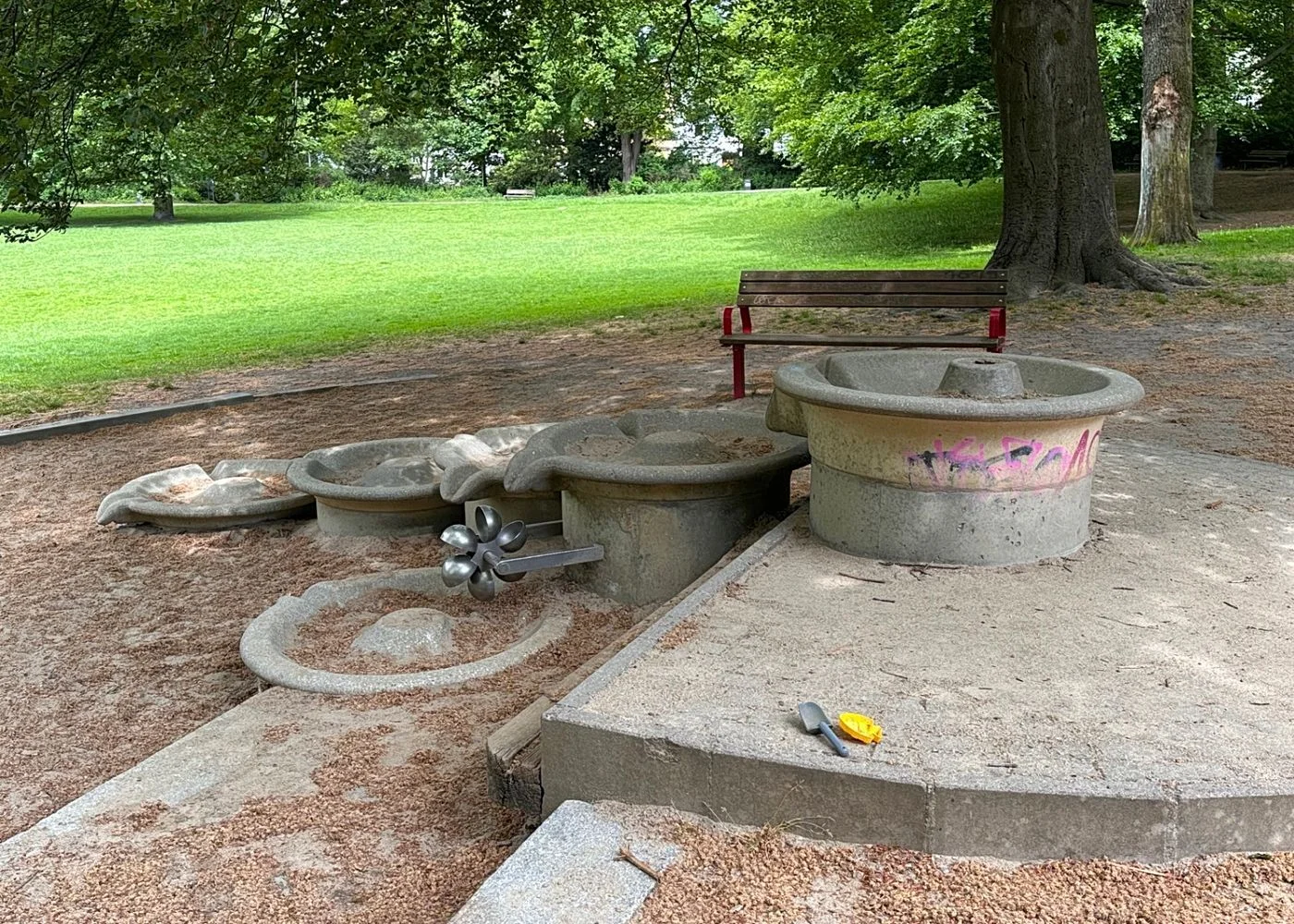 Spielplatz Parkallee im Innocentiapark – Foto 5