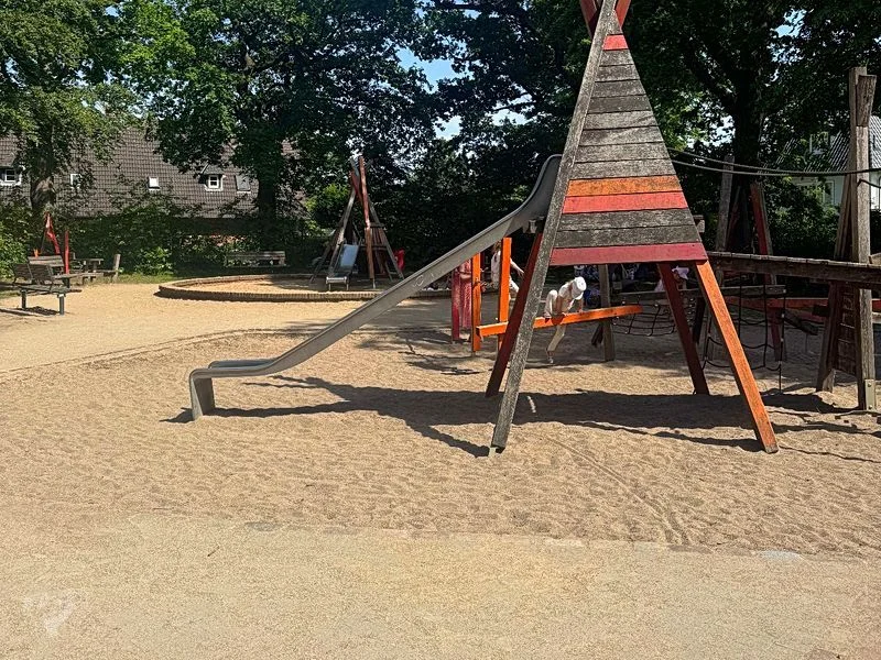 Spielplatz am Beseler Platz – Bild 2