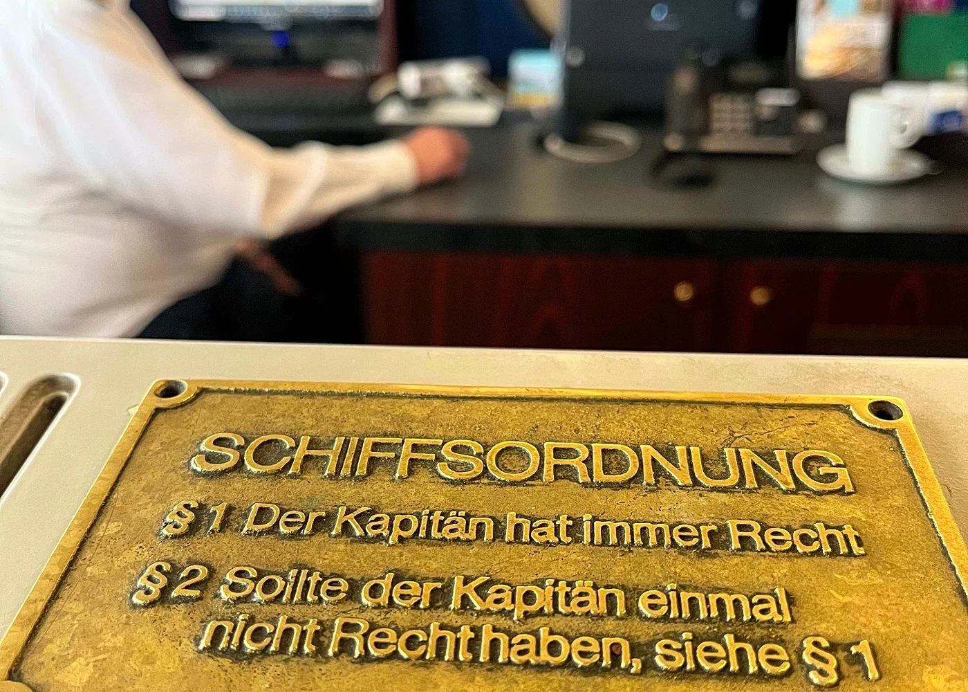 Schiffsbegrüßung im Schulauer Fährhaus