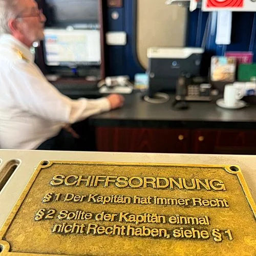 Schiffsbegrüßung im Schulauer Fährhaus