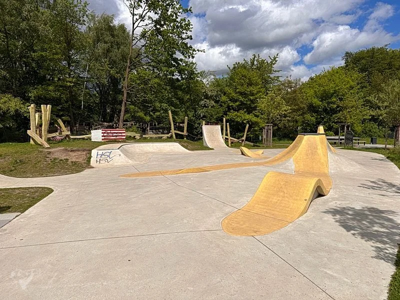 Spielplatz Wegenkamp mit Skaterpark Banane – Bild 9