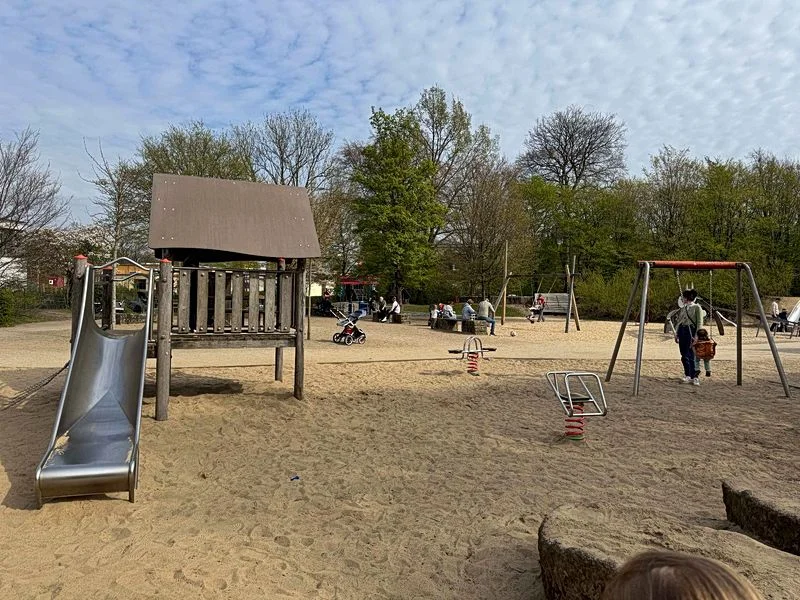Spielplatz Holmbrook Hamburg Othmarschen – Bild 9