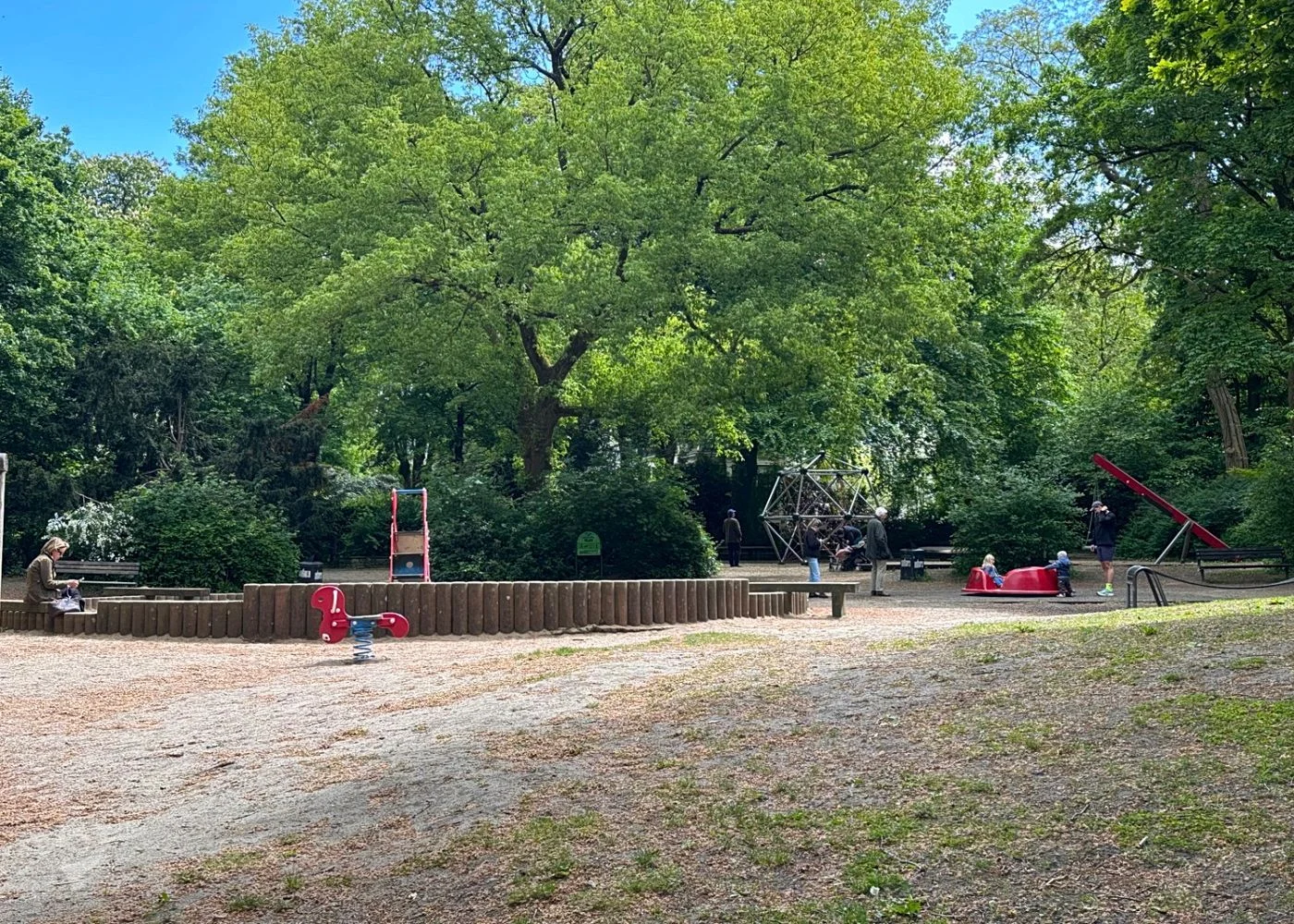 Spielplatz Parkallee im Innocentiapark – Foto 3