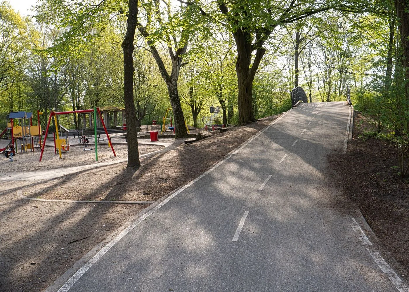 Kinderspielplatz Rollerbahn – Foto 3