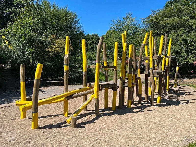 Spielplatz Unzerstraße im Walter-Möller-Park – Bild 28
