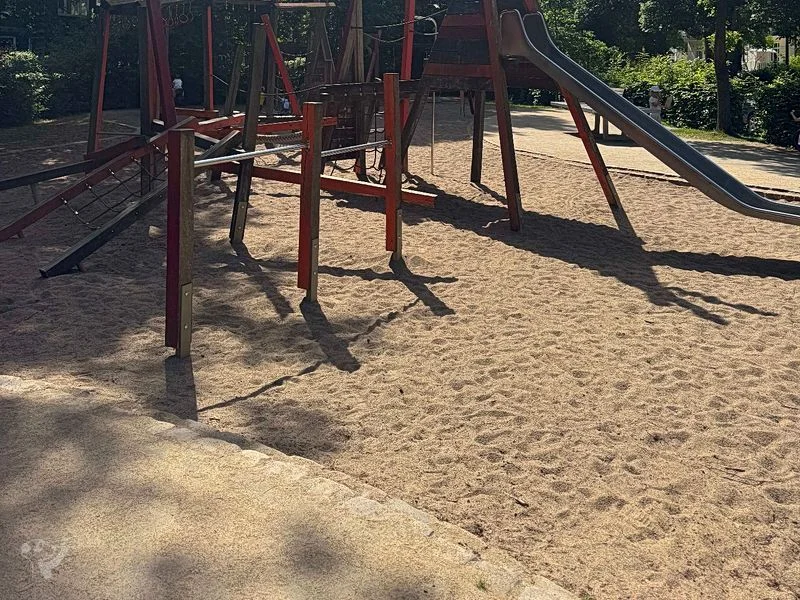 Spielplatz am Beseler Platz – Bild 18