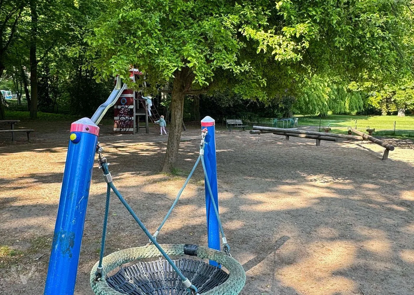Spielplatz im Hesse Park – Foto 6