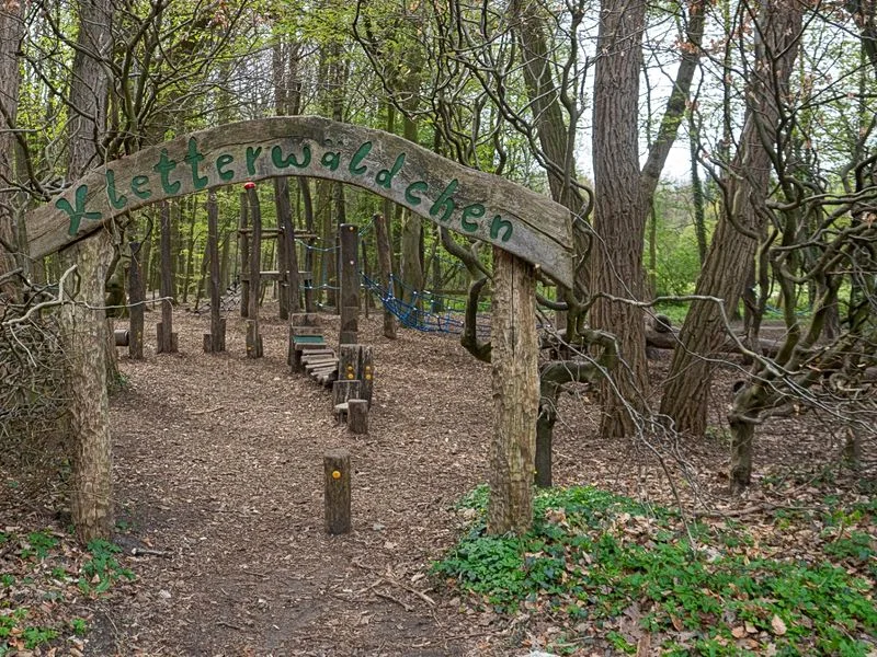 Spielplatz im Niendorfer Gehege – Bild 11